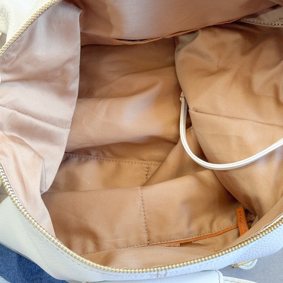 HOBO Large Leather Sheila Satchel NWT - Picture 10 of 15